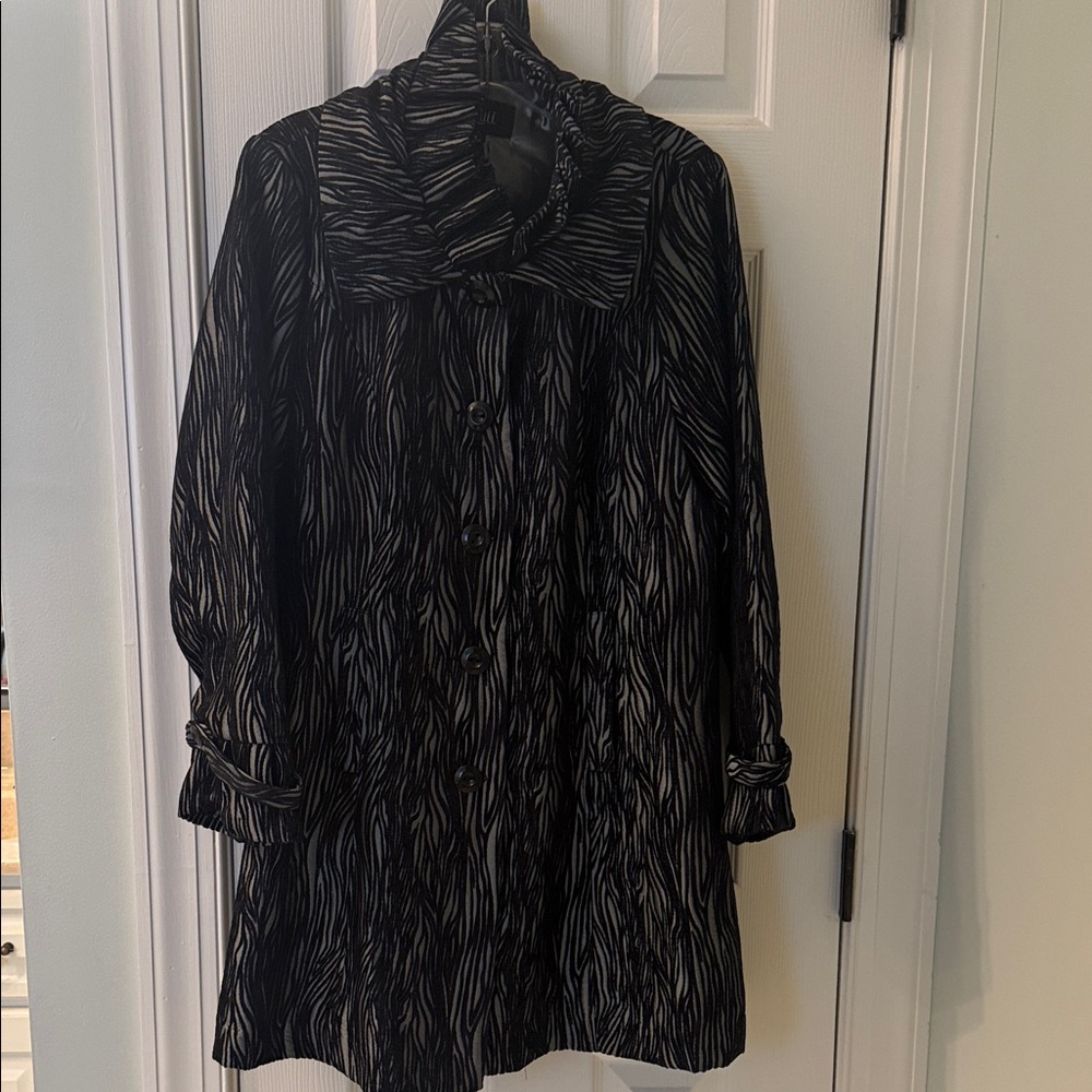 Luii black and silver textured dress jacket